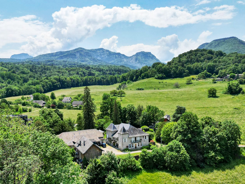 Le Manoir de Ménabéra